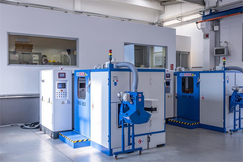 卡锣萨尔维，冷镦机，紧固件成型，搓丝，冷镦成型