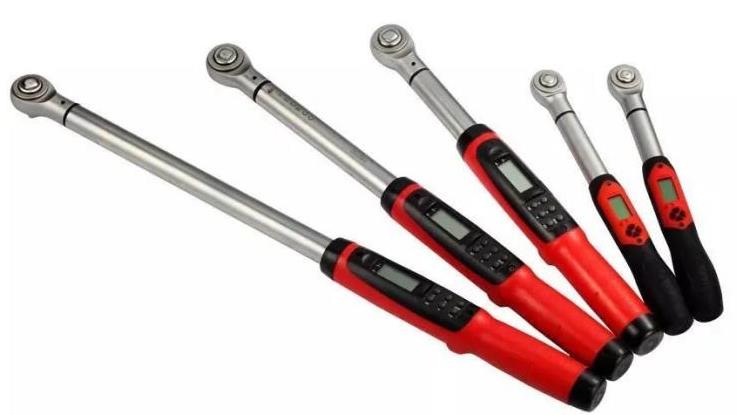 紧固件，螺栓，扭矩，扭矩扳手，预紧力，奔驰C