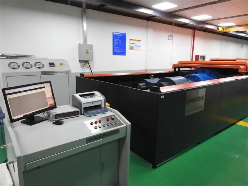 緊固件工業(yè)網(wǎng)-上海電氣集團(tuán)-螺栓試驗(yàn)機(jī)