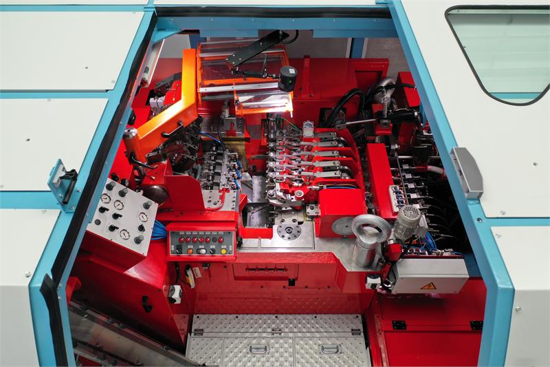 卡锣萨尔维，冷镦机，紧固件成型，搓丝，冷镦成型