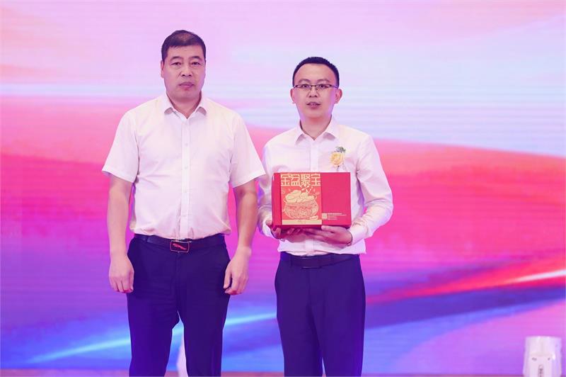 紧固件，深圳，换届就职，徐洲，新会长，紧固并进，智造未来，高质量发展，授牌仪式，紧固件工业网，爱螺国际紧固件展，5月上海紧固件展