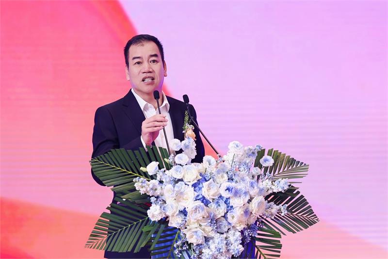 紧固件，深圳，换届就职，徐洲，新会长，紧固并进，智造未来，高质量发展，授牌仪式，紧固件工业网，爱螺国际紧固件展，5月上海紧固件展
